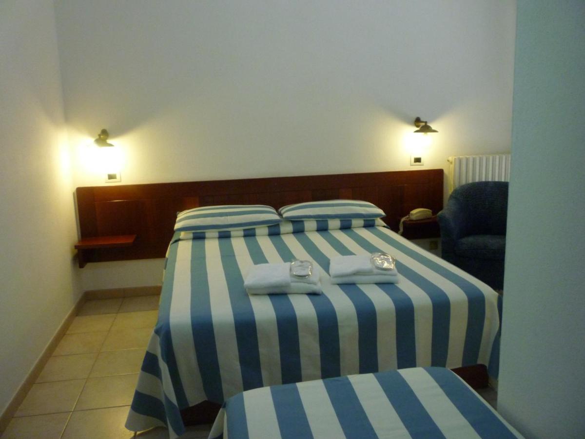 Hotel L'Ancora Santa Teresa Gallura Luaran gambar