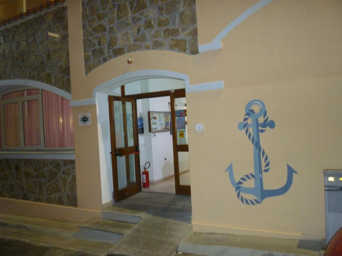 Hotel L'Ancora Santa Teresa Gallura Luaran gambar