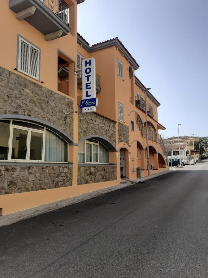 Hotel L'Ancora Santa Teresa Gallura Luaran gambar