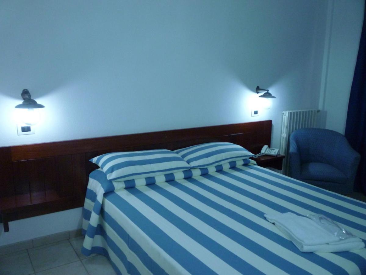 Hotel L'Ancora Santa Teresa Gallura Luaran gambar