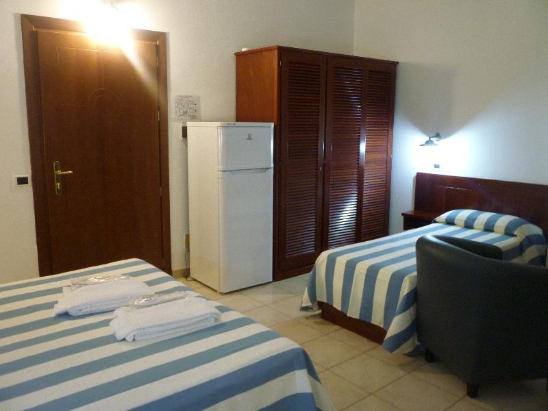 Hotel L'Ancora Santa Teresa Gallura Luaran gambar