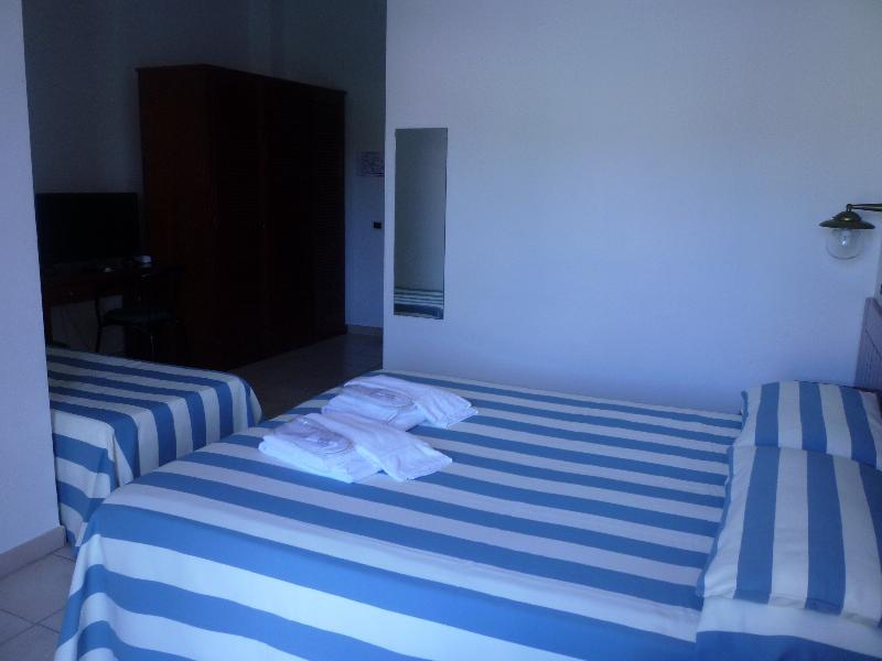 Hotel L'Ancora Santa Teresa Gallura Luaran gambar